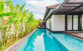 Javana Royal Villas